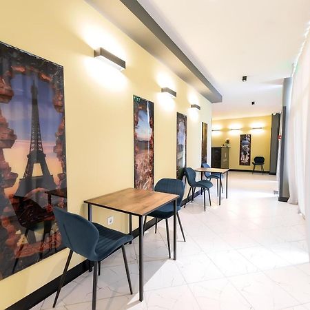 Stark Hotel Orhei Eksteriør billede