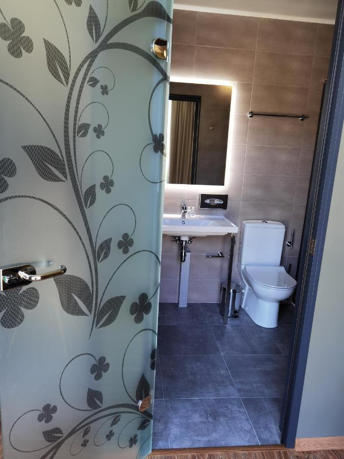 Stark Hotel Orhei Eksteriør billede