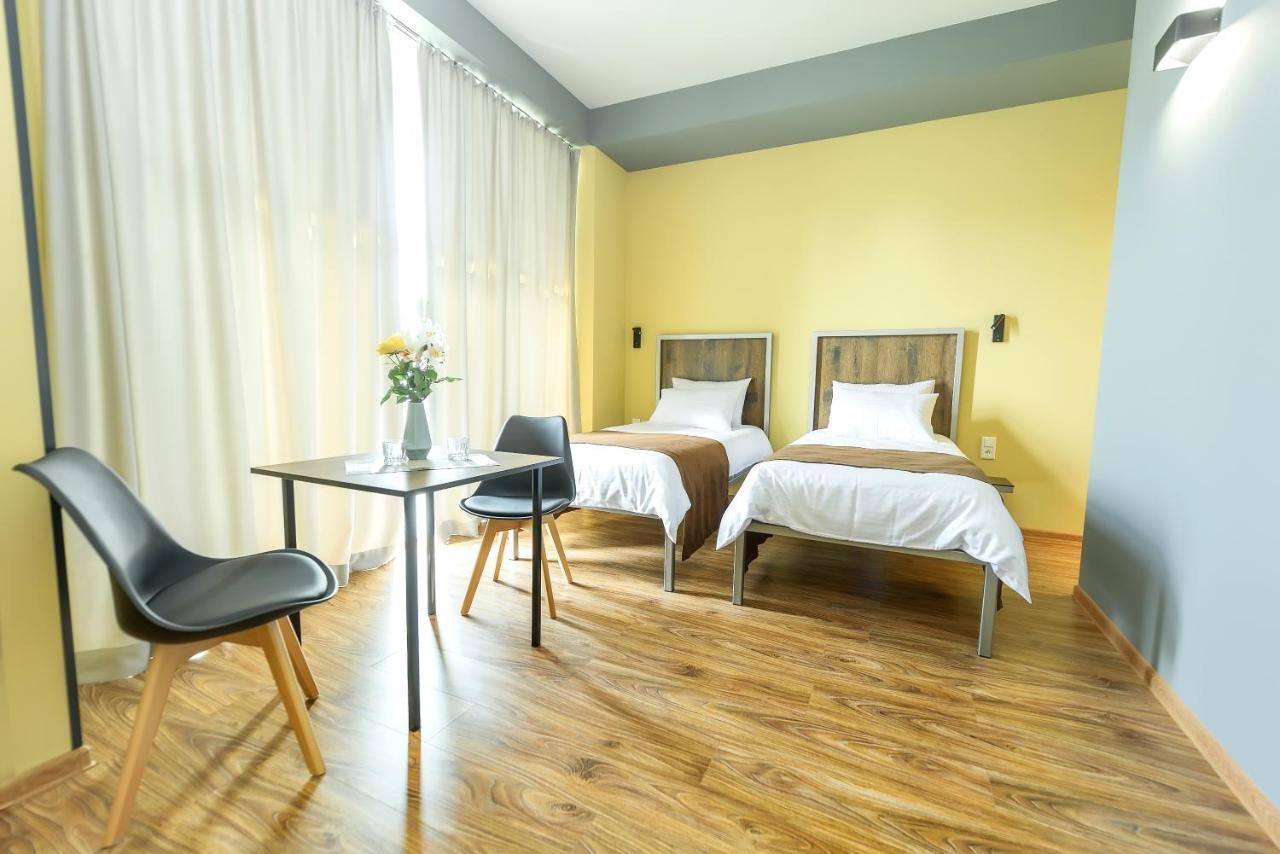 Stark Hotel Orhei Eksteriør billede