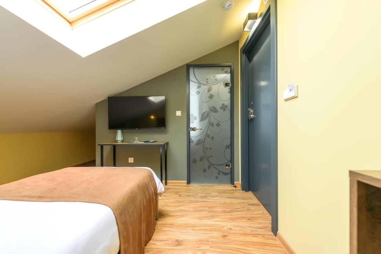 Stark Hotel Orhei Eksteriør billede