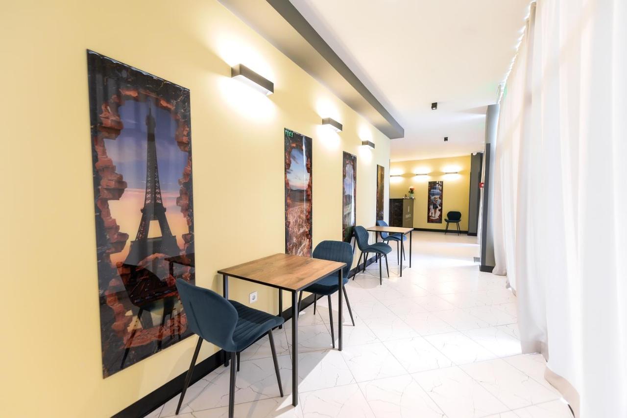 Stark Hotel Orhei Eksteriør billede
